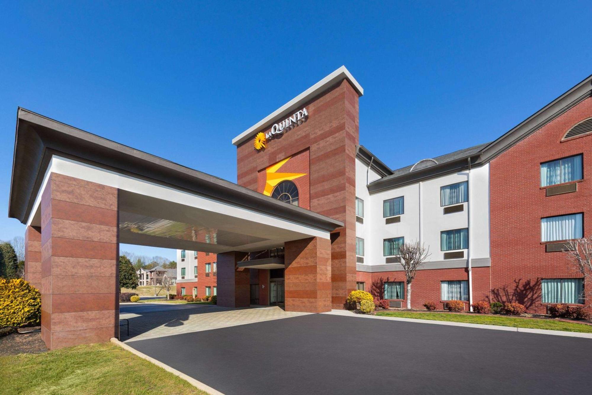 La Quinta By Wyndham Loudon Hotel Exterior foto