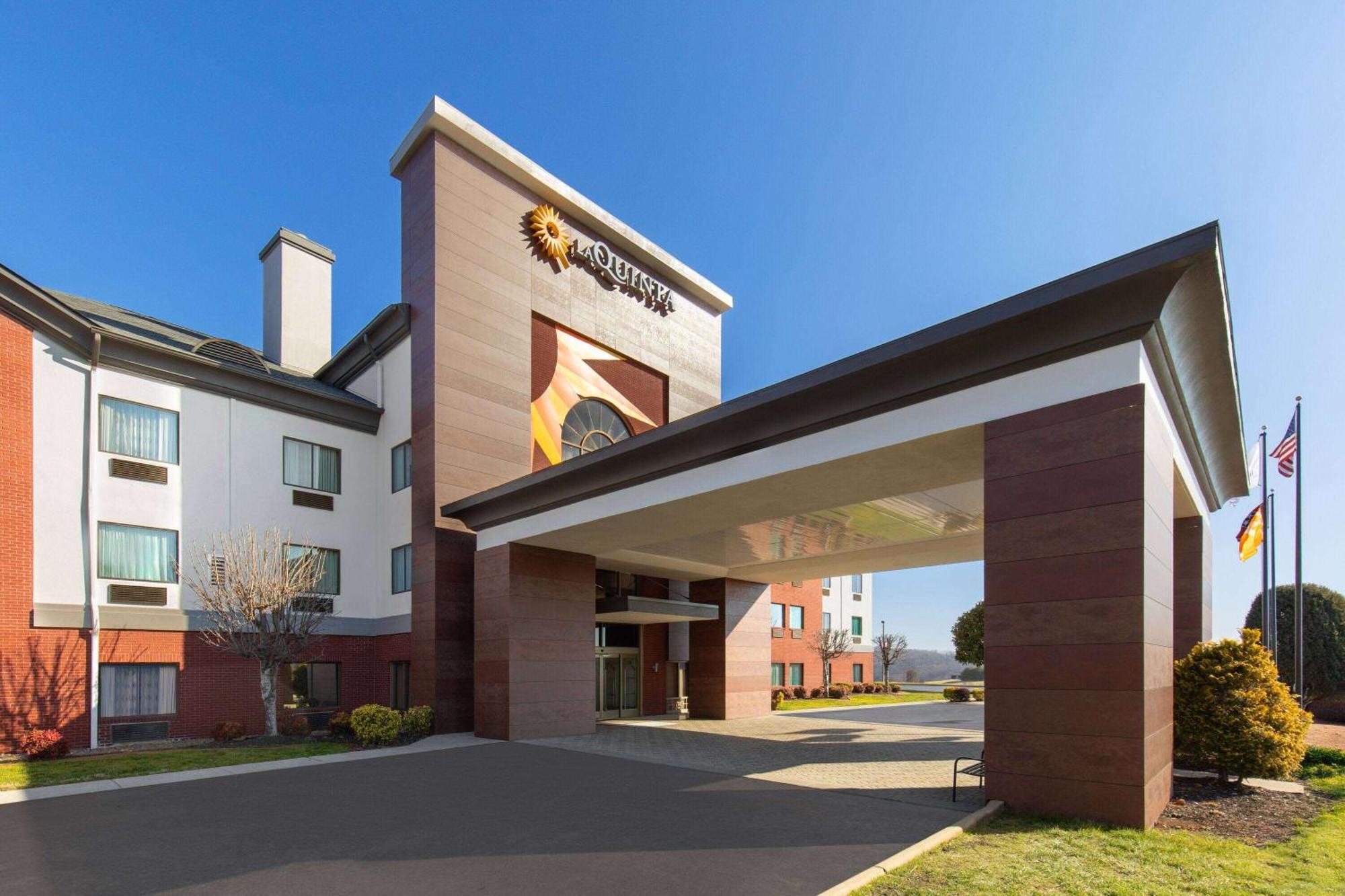La Quinta By Wyndham Loudon Hotel Exterior foto