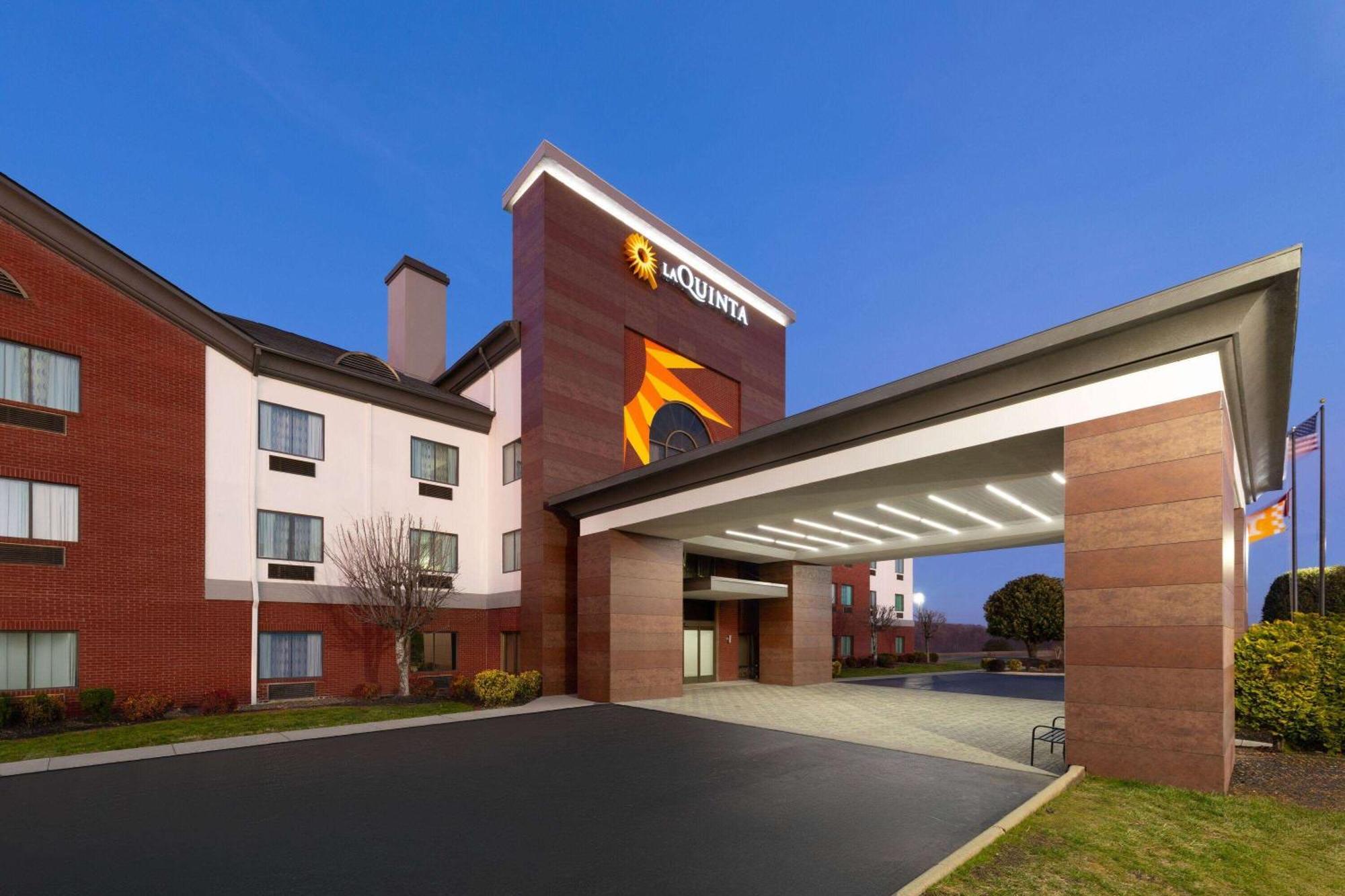 La Quinta By Wyndham Loudon Hotel Exterior foto