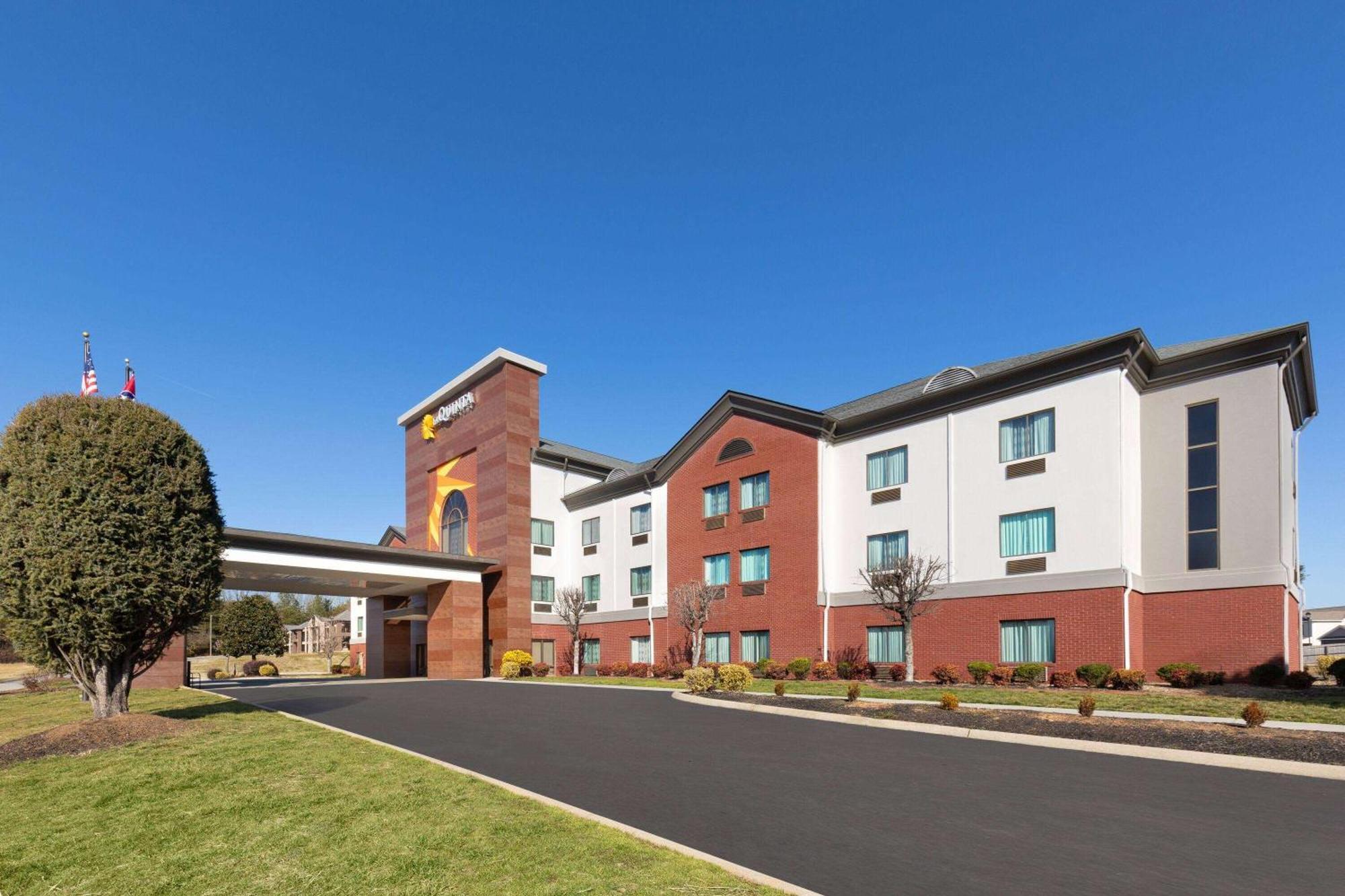 La Quinta By Wyndham Loudon Hotel Exterior foto